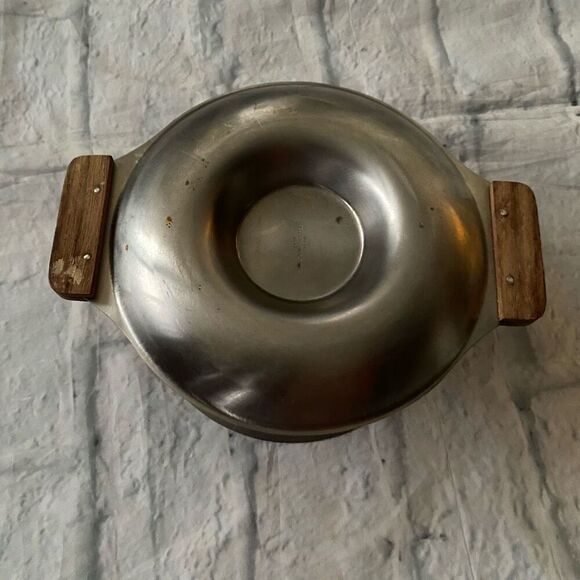 Vintage pewter sauce bowl with handles 6x6 - Picture 4 of 6